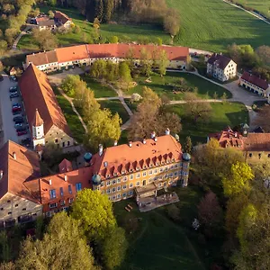 Naturschlosshotel Blumenthal Hotel Aichach